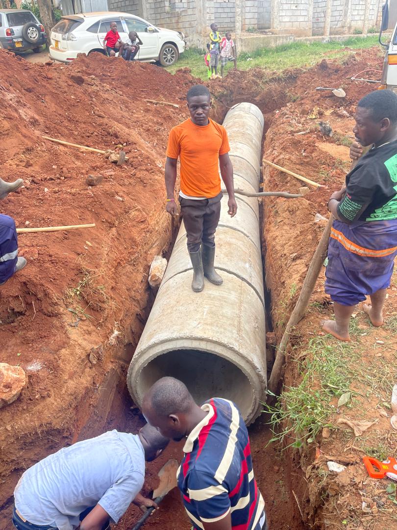 Road Works Enroute to Luwayo